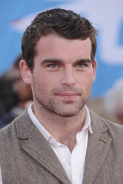 How tall is Stanley Weber?